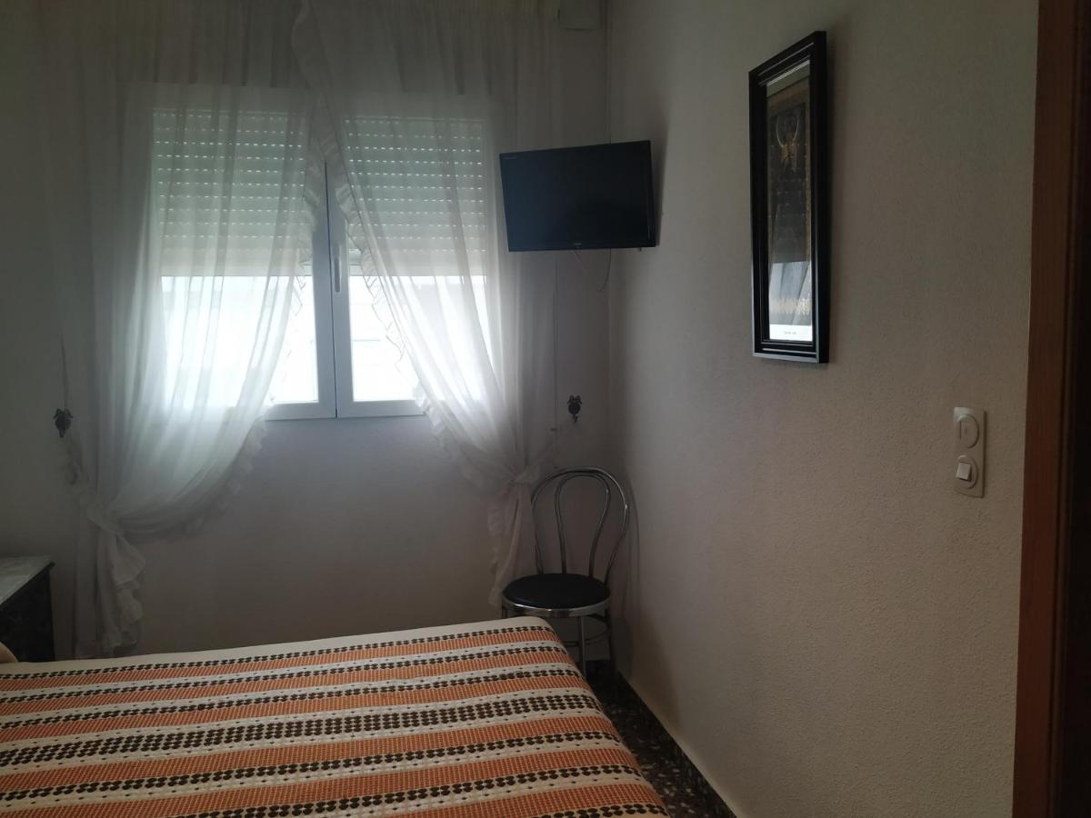 Antolin Guest House Minaya Екстер'єр фото